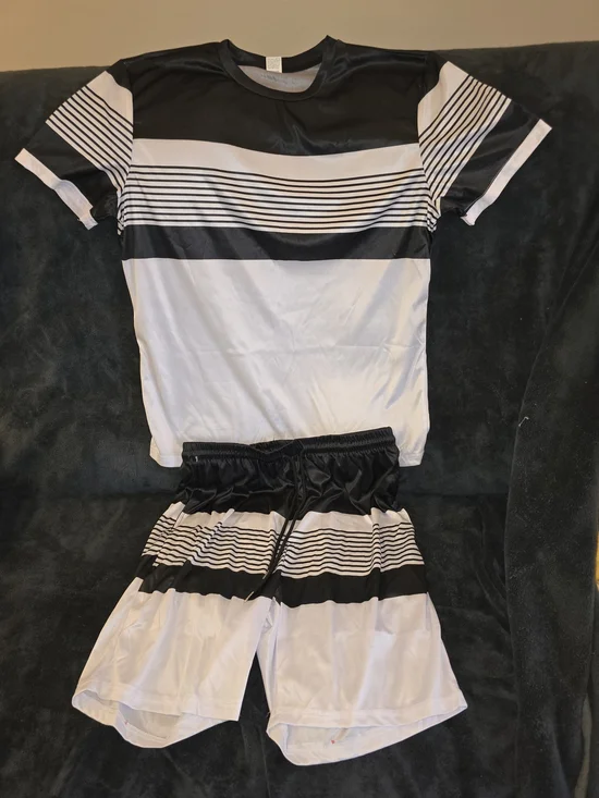 Men's Black & White Striped Athletic 2 Pc Outfit - Picture 4 of 8